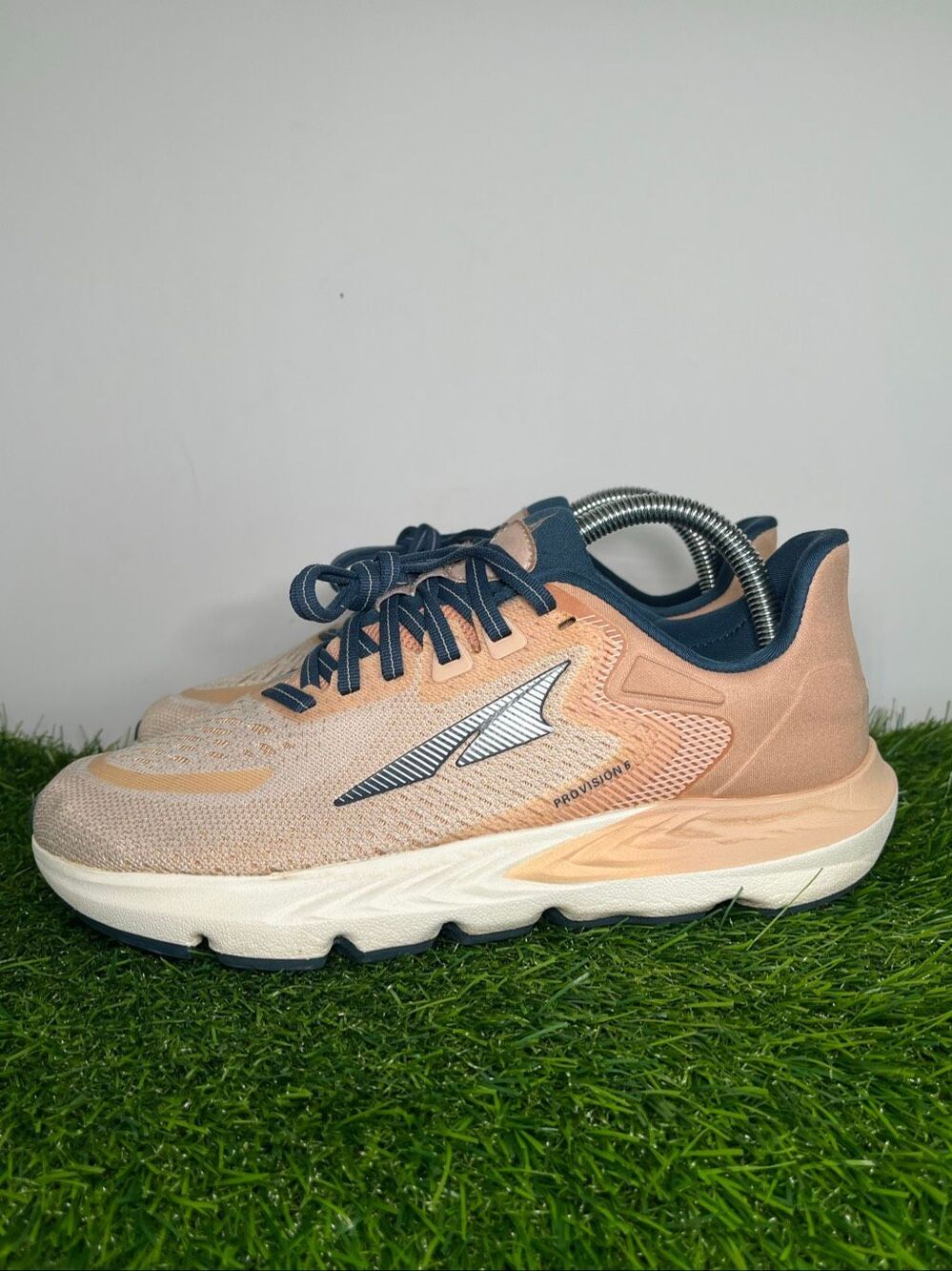 Altra Provision 6 Women’s Size 7.5 Running Shoes Peach Blue EU 38.5
